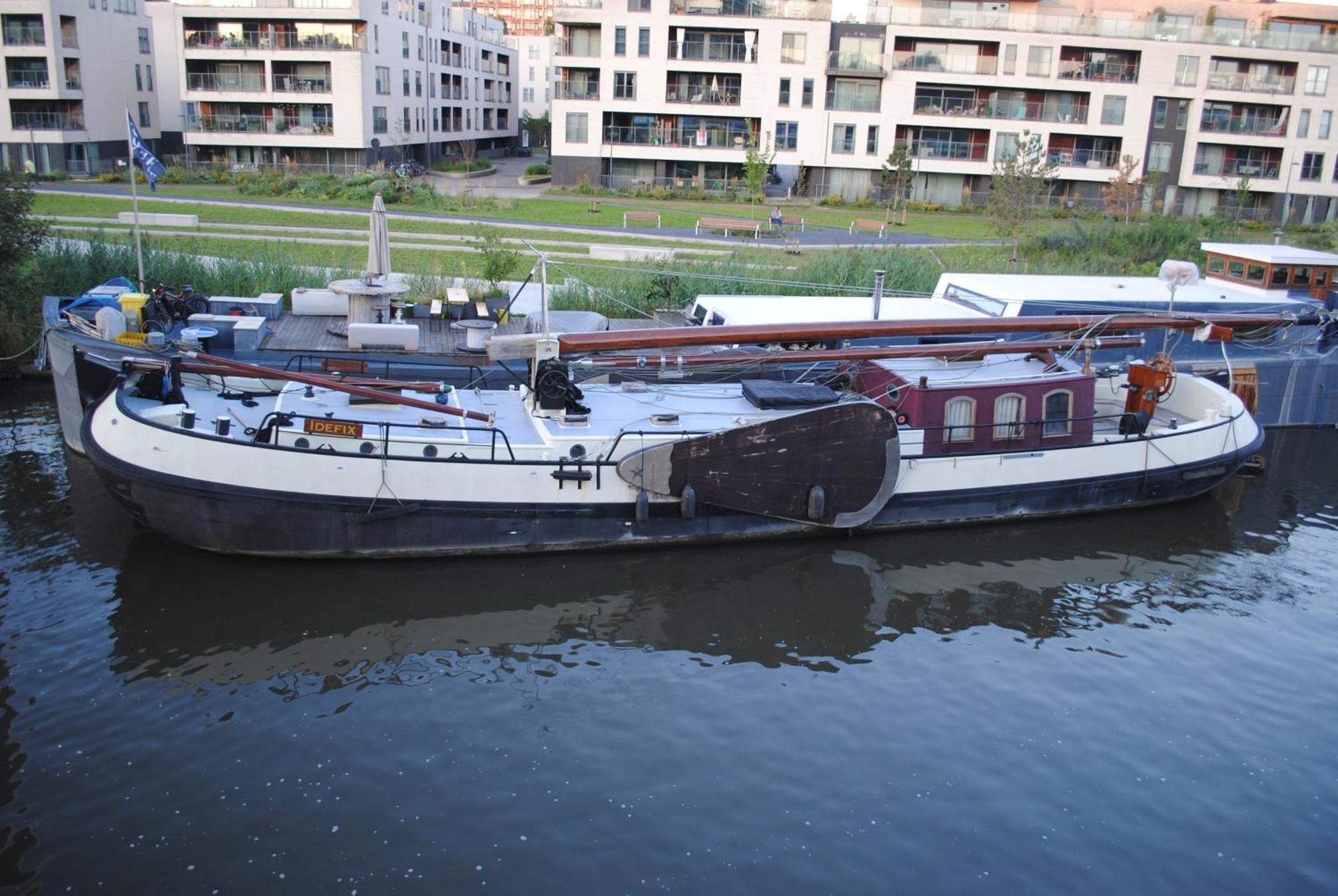 Boat & Breakfast Bellevue Hotel เกนต์ ภายนอก รูปภาพ